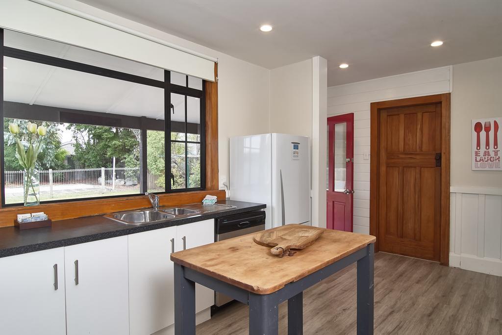 Racecourse - Classic 1935 Charm & Space *