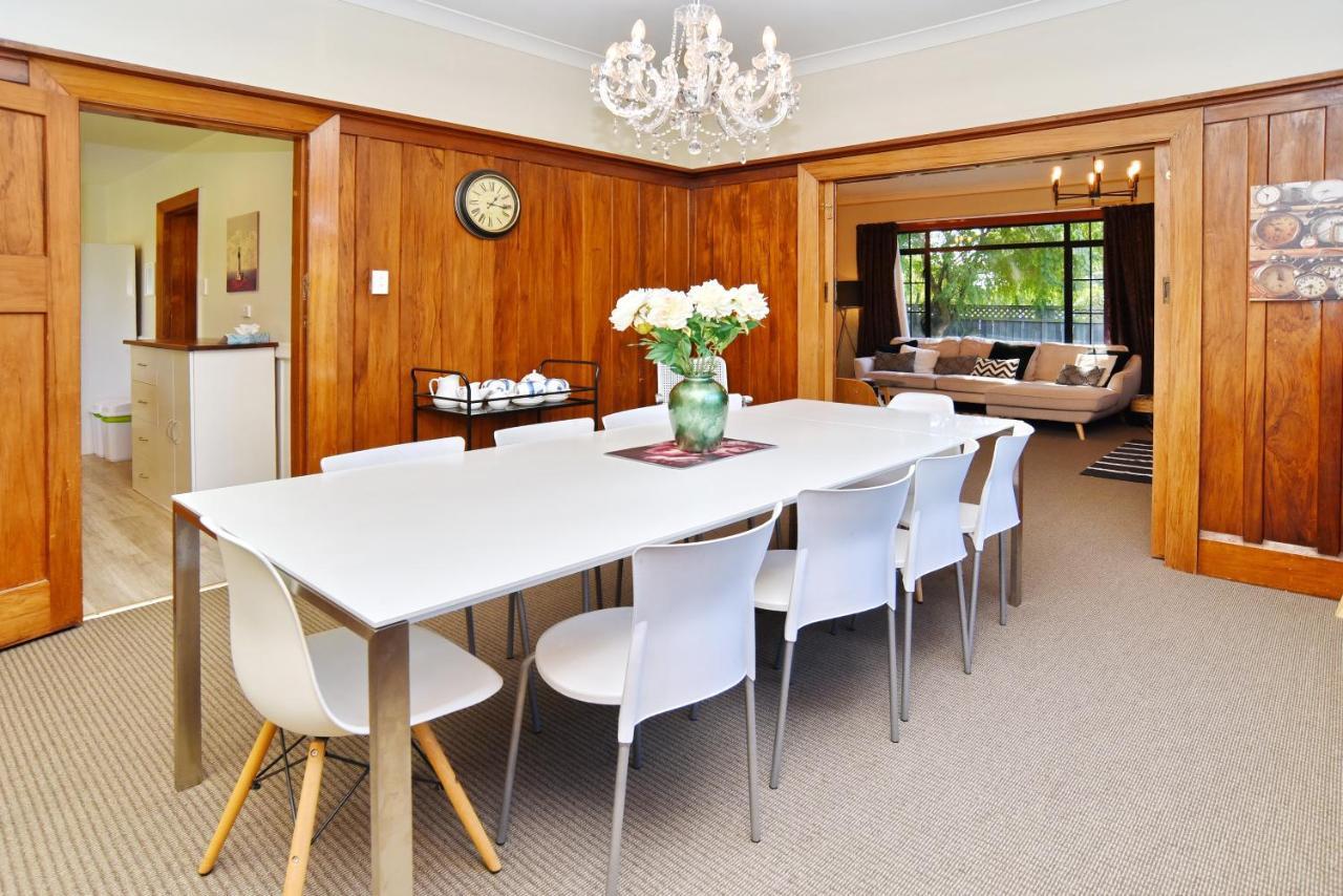Racecourse - Classic 1935 Charm & Space Holiday home