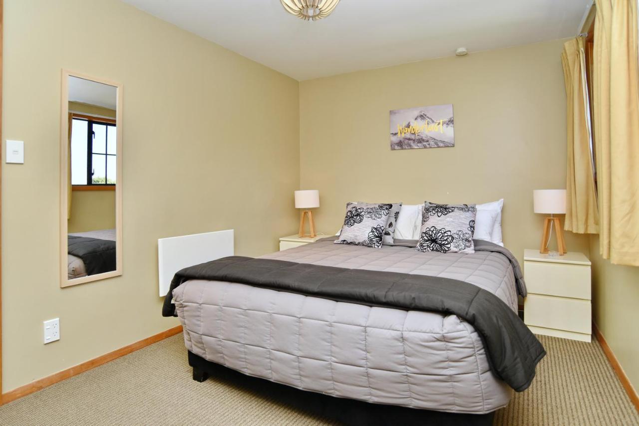 Racecourse - Classic 1935 Charm & Space Holiday home
